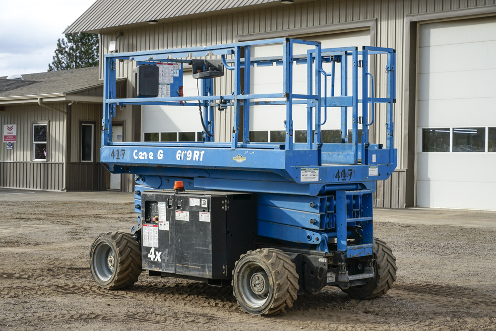 DME-FDG-Genie-GS2669-417-_DJM3085