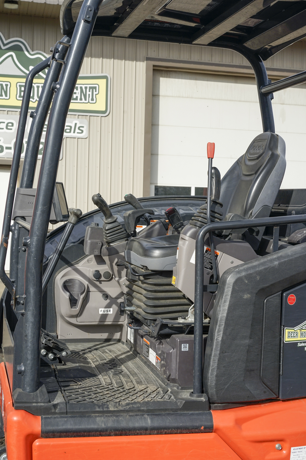 DME-FDG-Kubota-U55-477-_DJM2954