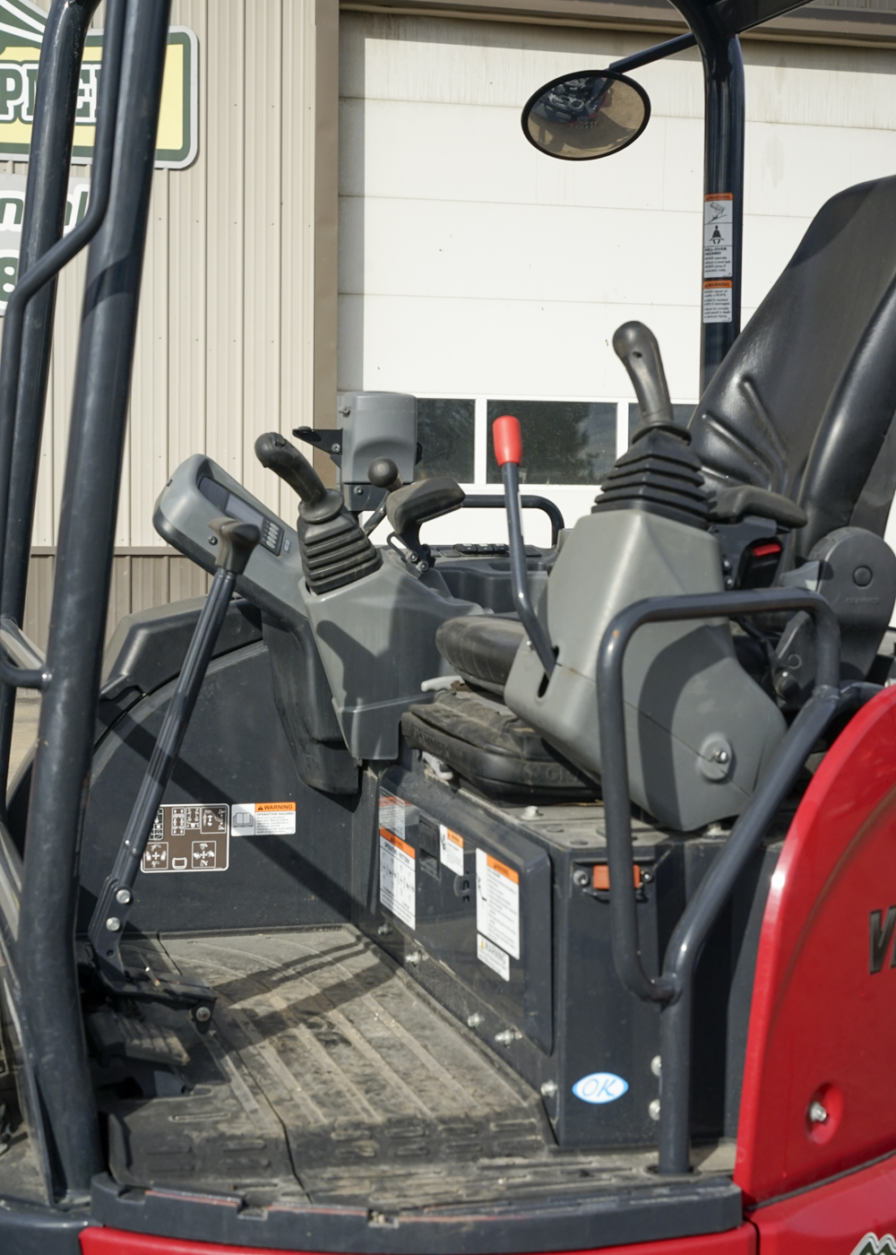 DME-FDG-Yanmar-VI035-520-_DJM2949