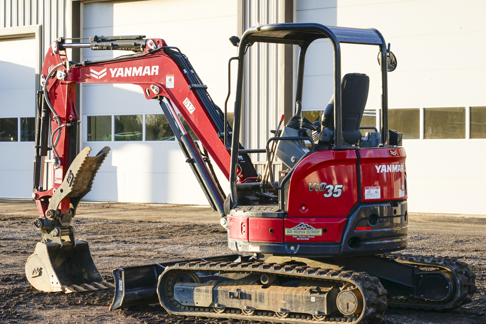 DME-FDG-Yanmar-VIO35-517-_DJM3243
