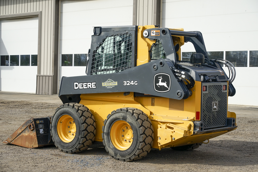 DME-FDG-Deere-324G-_DJM2897