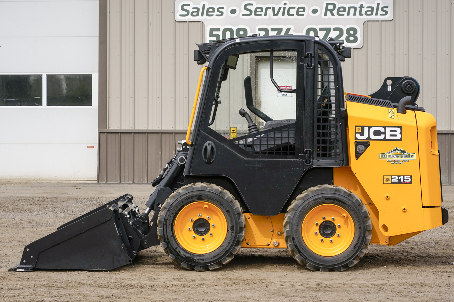 DME-FDG-JCB-215-_DJM3320